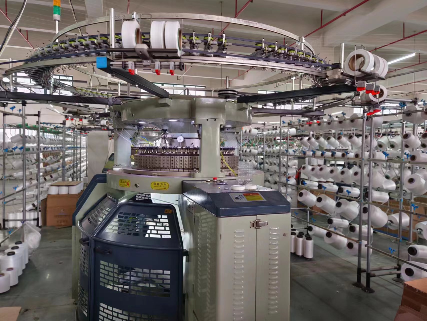 knitting machine01.jpg